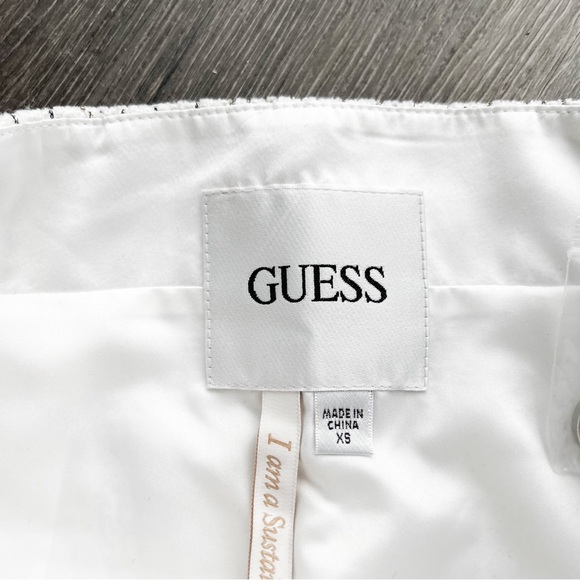 Guess white tweed/boucle mini skirt - Picture 7 of 13